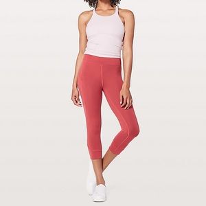 Lululemon In Movement Crop *Everlux 19"